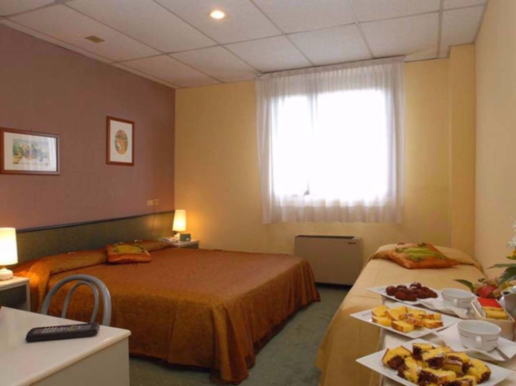 Thp Bologna Hotel Carteria di Sesto Rastignano Ruang foto