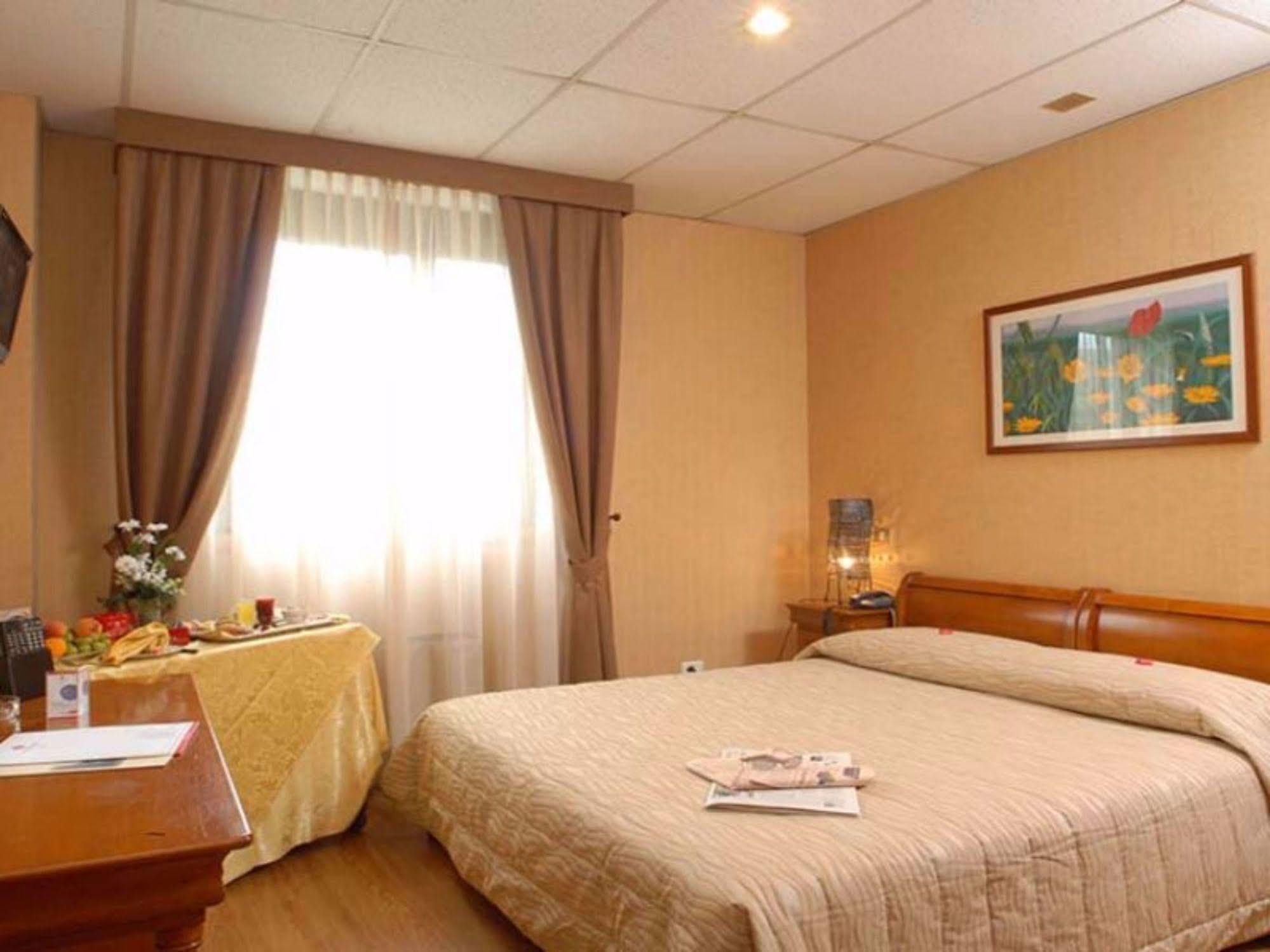 Thp Bologna Hotel Carteria di Sesto Rastignano Bagian luar foto